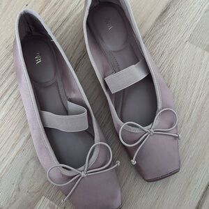 Zara Women's Mauve Ballet Flats with Bow